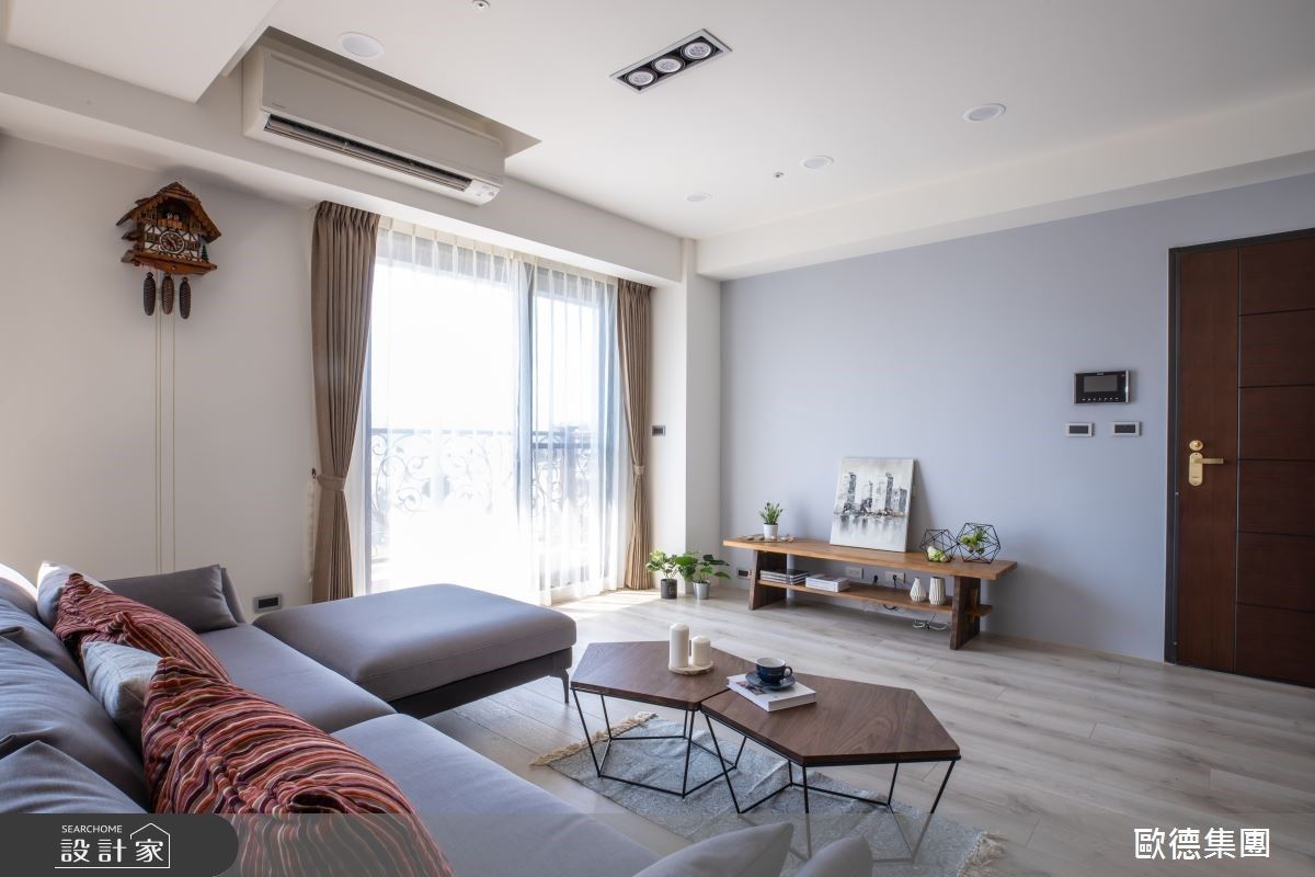 一個是木系北歐、一個是現代簡約！系統傢俱讓比鄰而居的兄弟宅不僅有各...