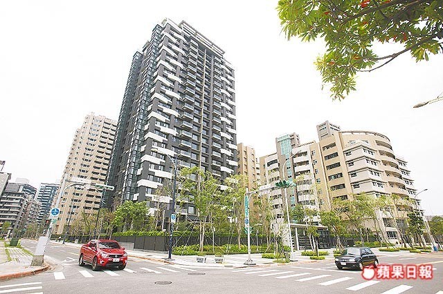 南港經貿段豪宅 降價1~2成求售