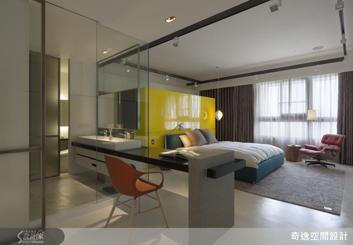 色彩撞擊出45坪烗目摩登家庭