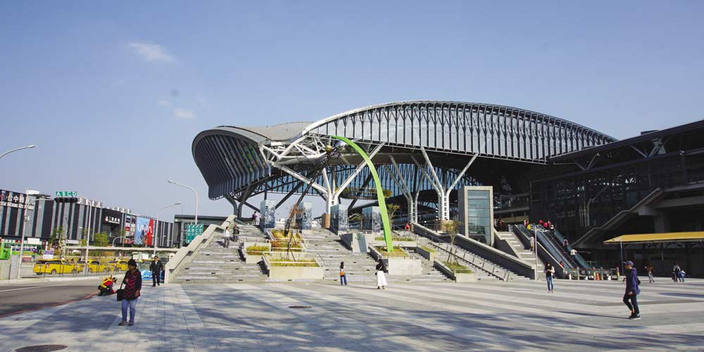 建設利多 台中東、南區房價坐3望4