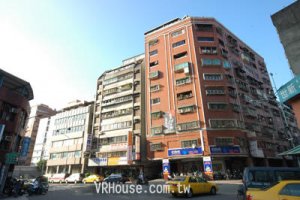 投資學生套房市場 三要三不