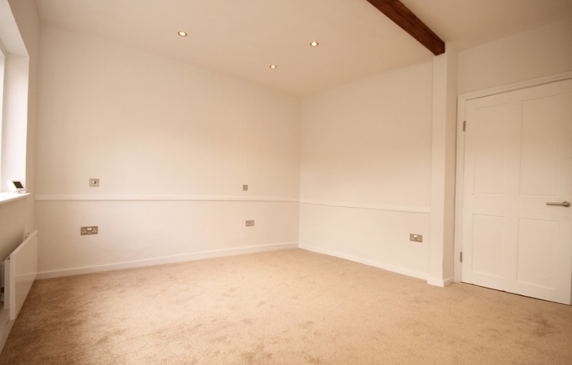 想勸母賣老家透天！他曝一規劃「輕鬆免工作」 網酸：啃到見骨