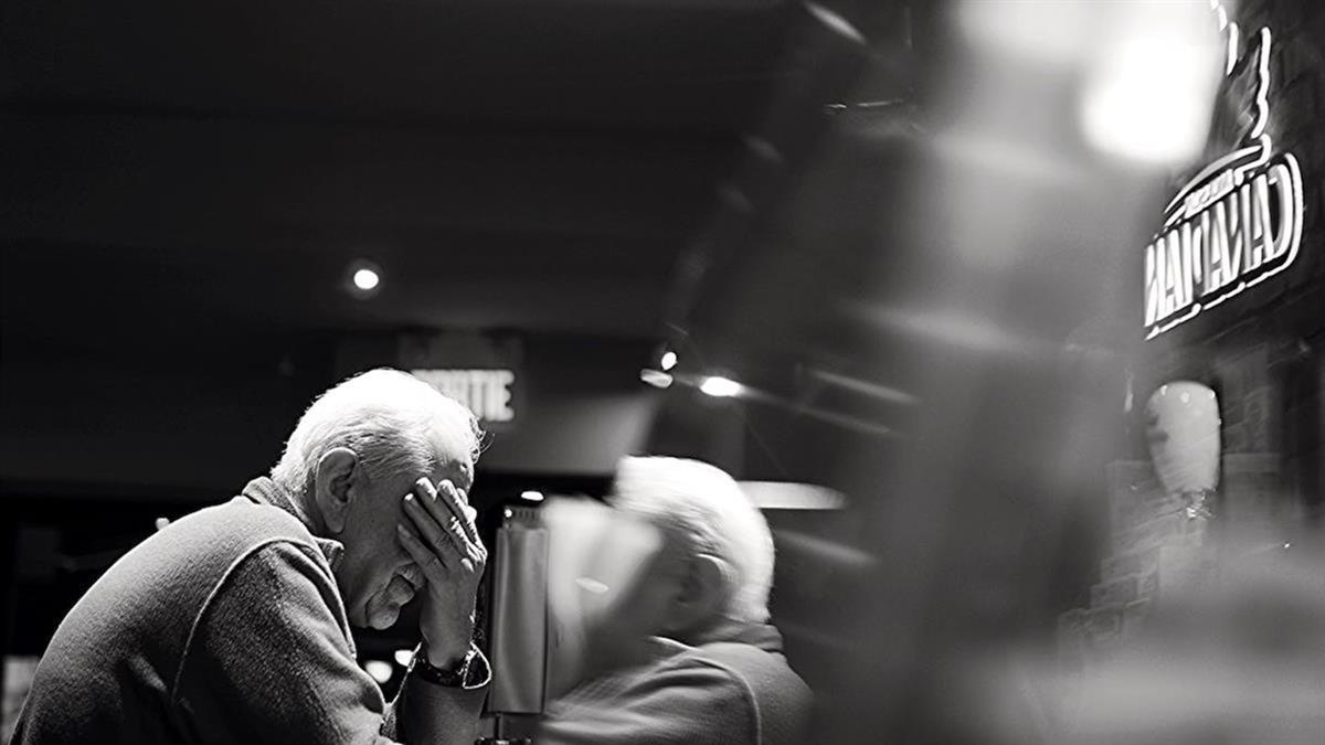 孝親費月燒8萬扛不住！ 獨子想請父母「以房養老」 專家說話了