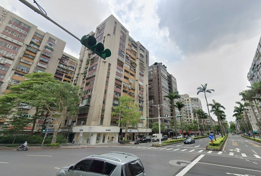 民生社區憑什麼一坪150萬？「土黏人」神話解密，連大安區都跑來搶房