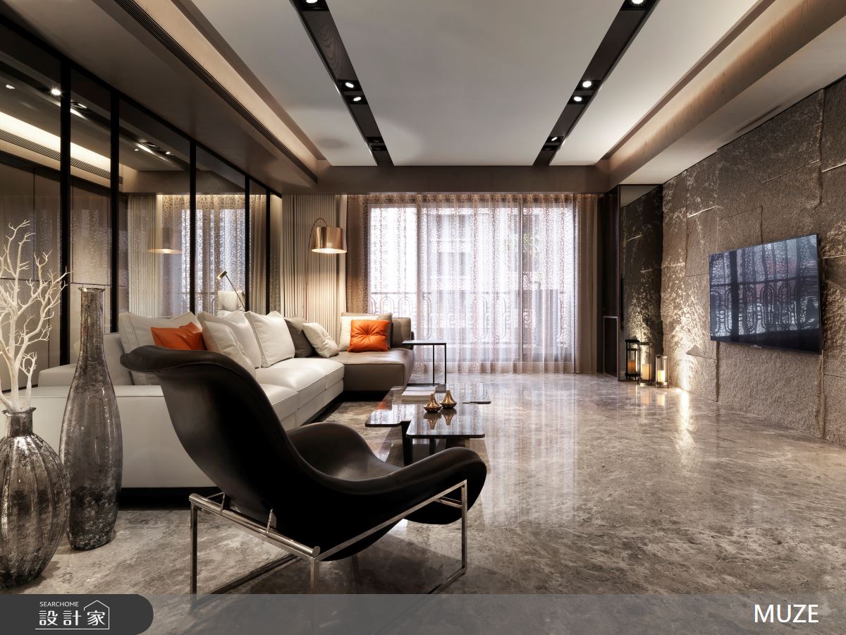 異材質極致演繹！粗獷自然材質與現代人文交織，創造獨樹一幟豪宅風範