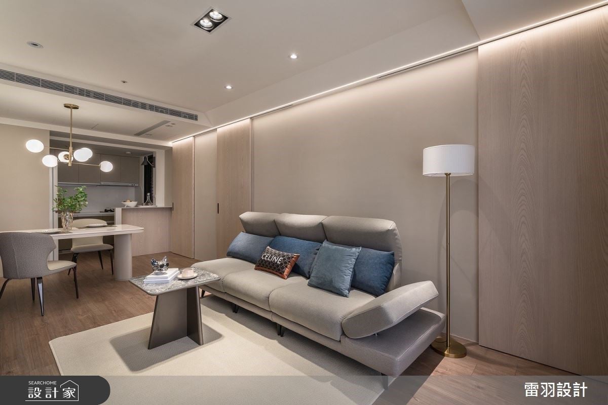 柔光流動於木質肌理之間，簡而不單的現代小豪宅