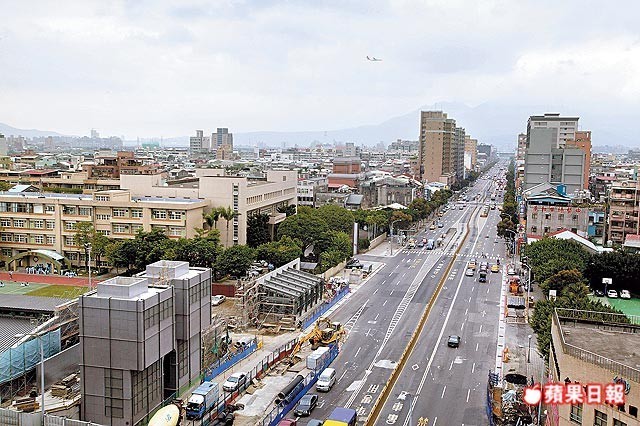 捷運沿線老公寓　驚！專家：都更地雷