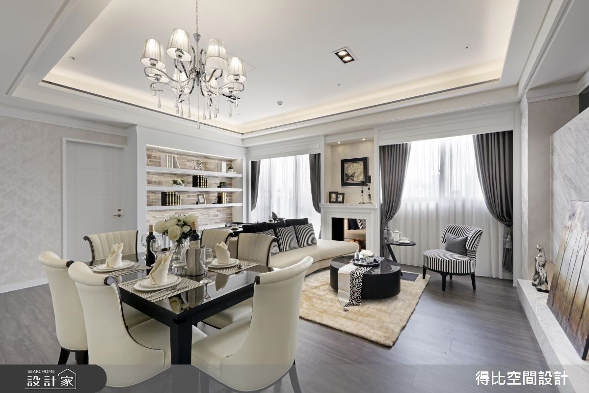 白色清新新古典宅！打開公領域視野，壁爐、藝術畫與展示櫃妝點出不凡質感