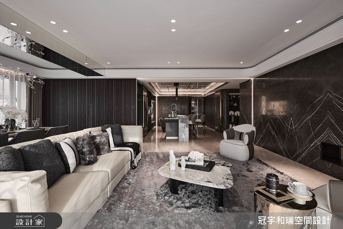 走進夢想的現代風格宅！精品級衣櫃設計與訂製中島吧台，感受超越五星的...