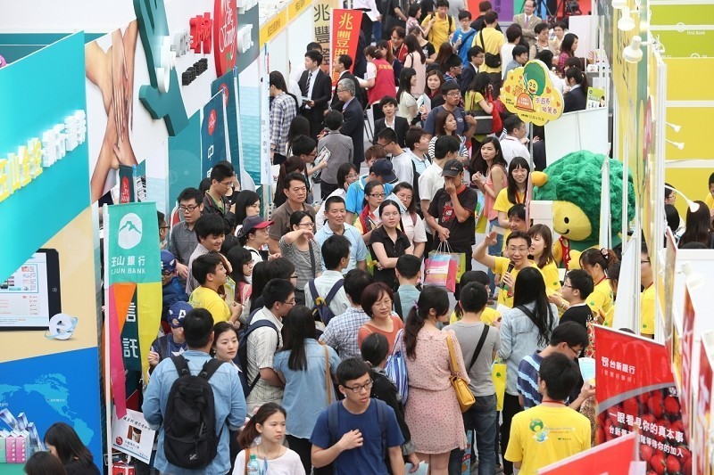 銀行消失中...70萬金融人員怎麼辦？