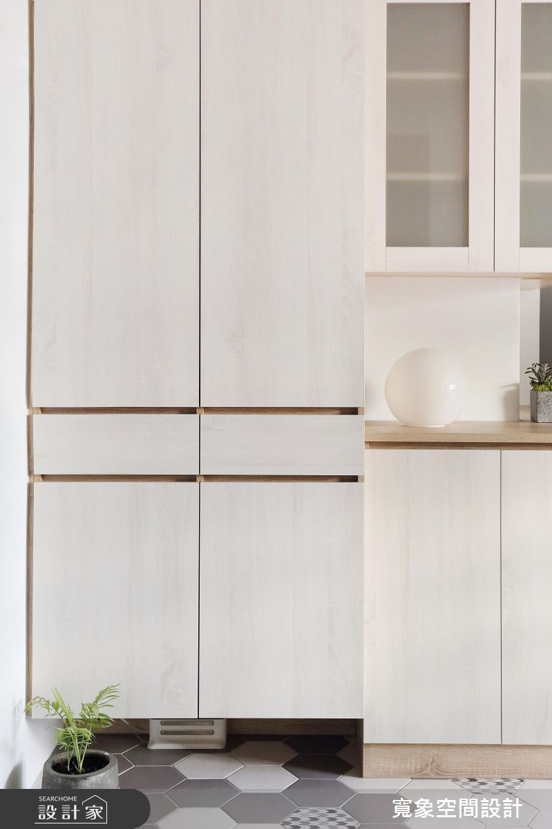 20 坪老宅使命必達！3 房不夠還給你清新小吧檯