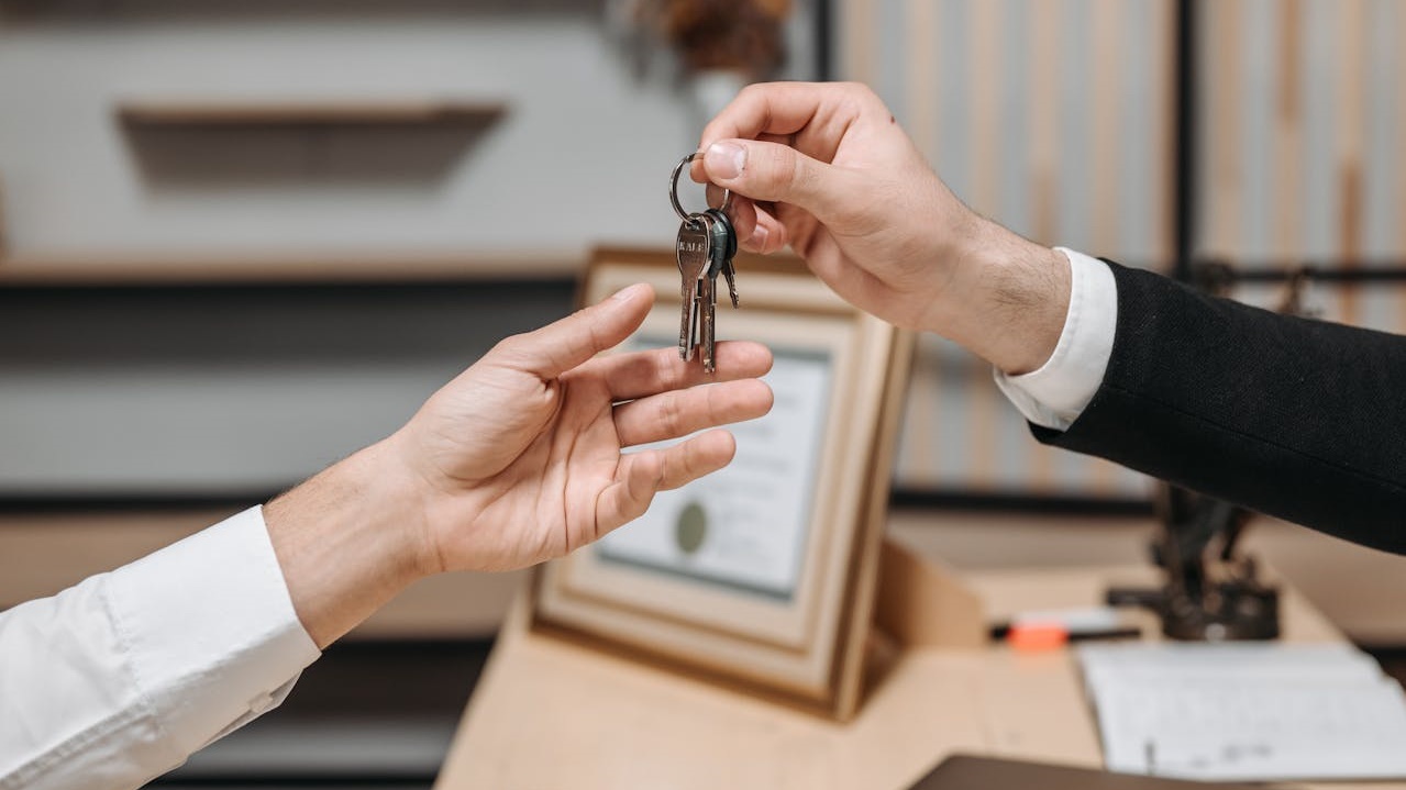 他怨今年買房很冤枉「入手就跌價」 網勸放寬心：自住沒差