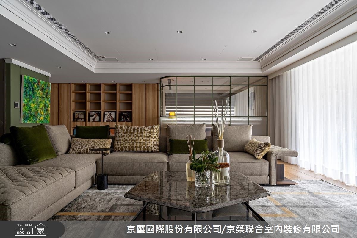 現代豪宅設計三重奏！寓生活空間於藝術、以綠意襯托建築美學，百坪老屋...