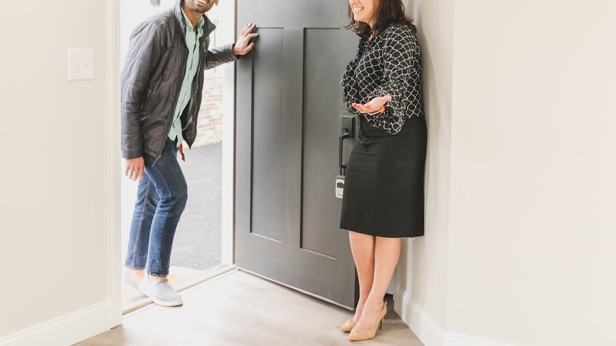 房仲喊已看2次下斡旋 他查證氣炸「根本沒買家」 網嘆：這行水很深