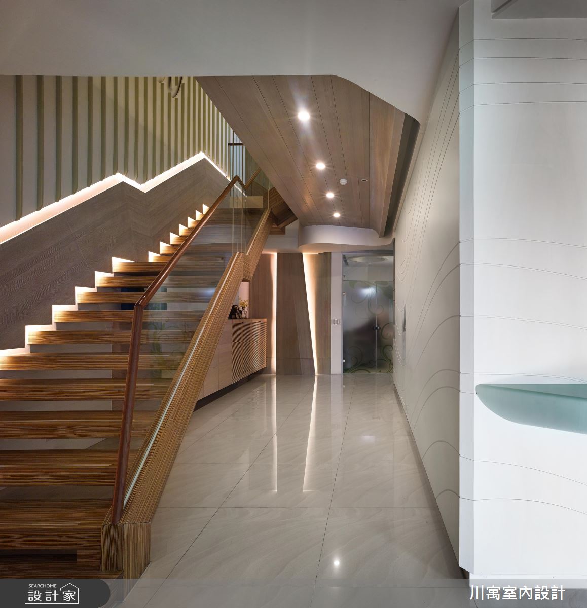 流線時尚引路 令人驚豔的設計感牙醫診所