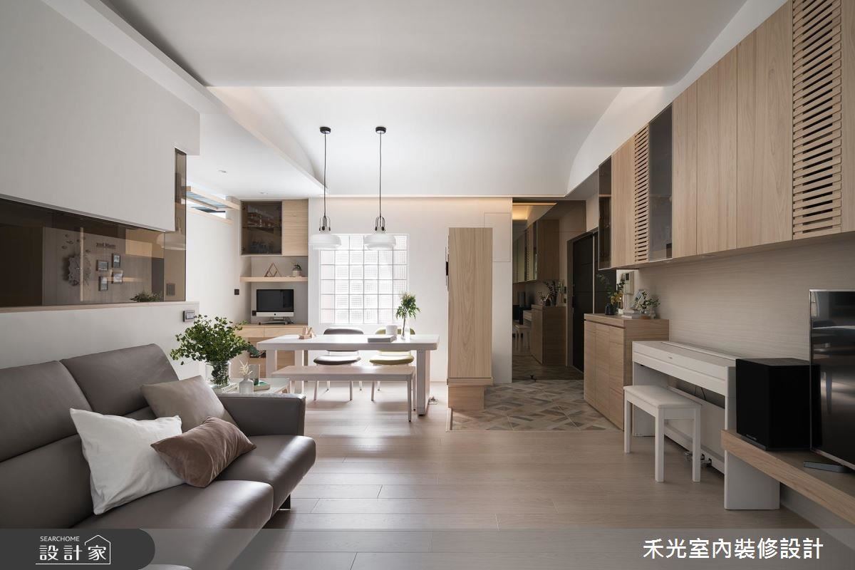 家裡有個瑜伽室！淺色木質感撫慰身心