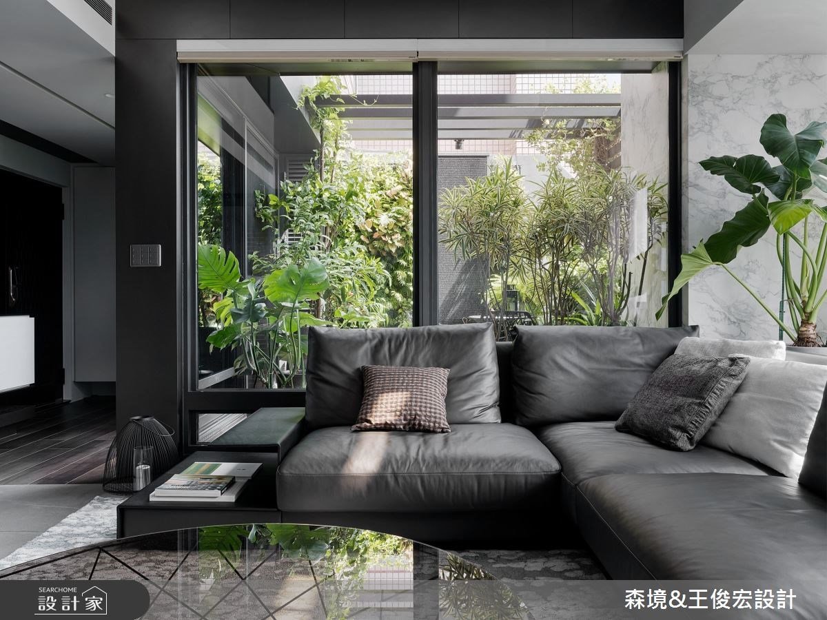 陽台裡的私人小森林！現代風大器景觀宅，讓人活在大自然的陪伴裡
