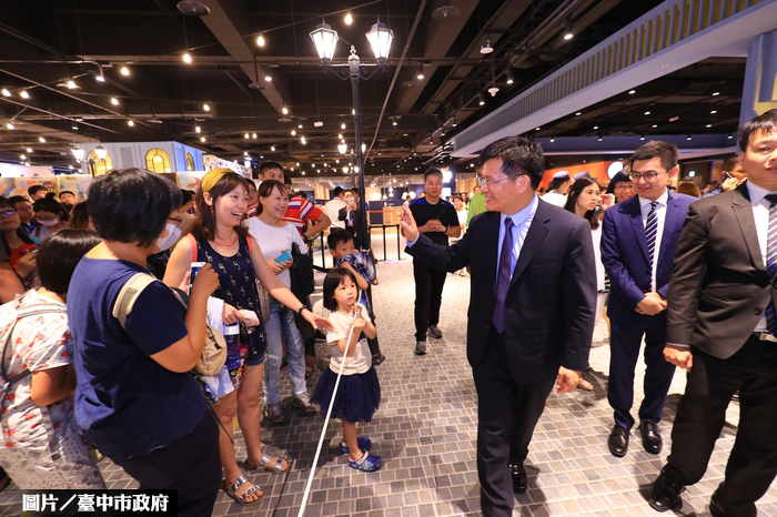 南屯首座大型影城 文心秀泰開幕