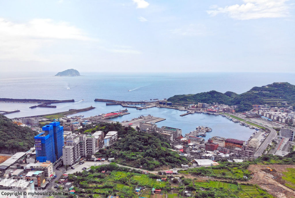 假農舍真豪宅？ 基隆七堵集村農舍引質疑