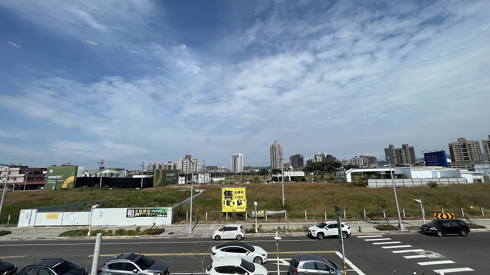 黃舒衛／資金湧入市場 通膨隱隱作動 央行走自己的路