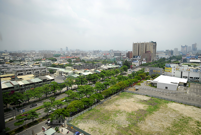 疫情衝擊浮現 六都5月移轉棟數減