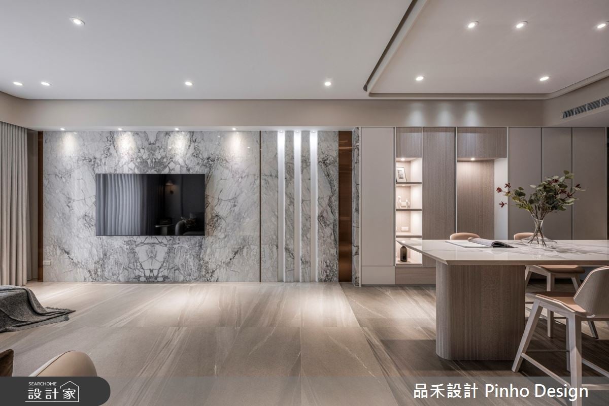 36坪輕甜奶油美式宅！弧形、通透櫃體與木質調中島，構築輕盈療癒場域氣息