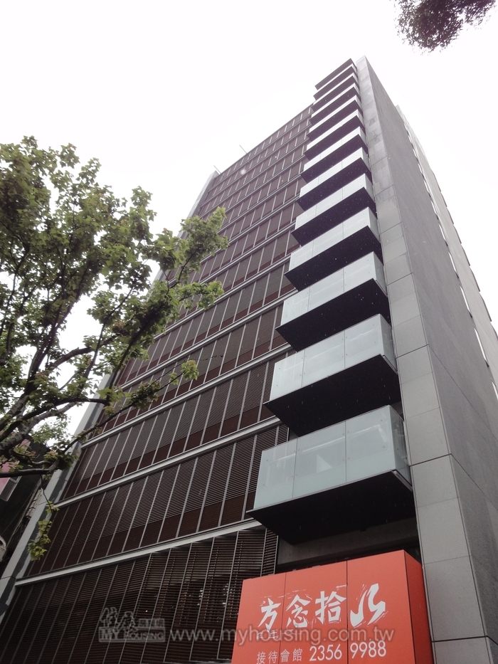 黑人范范豪宅傳出新交易　高低樓價差達90萬