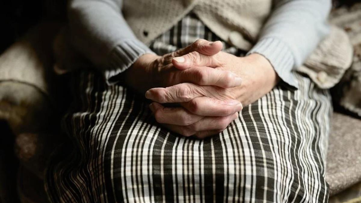 五點我要下班了！70歲髮廊板娘擁「1房4店面」：想活到老不要做到死