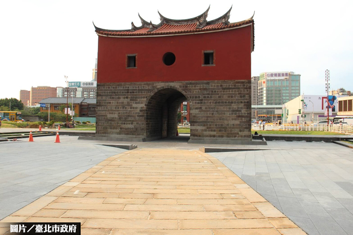 北車E1E2　台鐵通過變更要蓋旅館