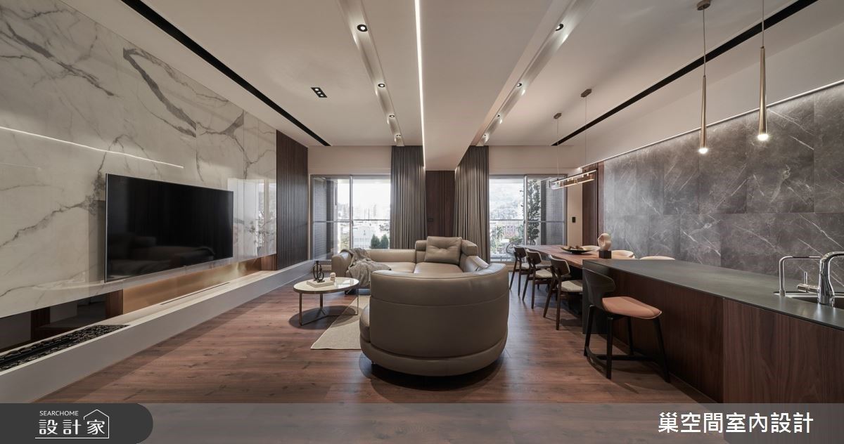 在家也能享受自然律動！大面採光與開放格局，木質與石材交織一片山林野趣