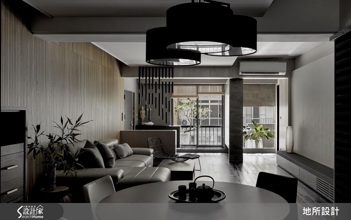 狹長閉鎖老屋重見天日！用開闊禪風重新定義 47 坪退休生活