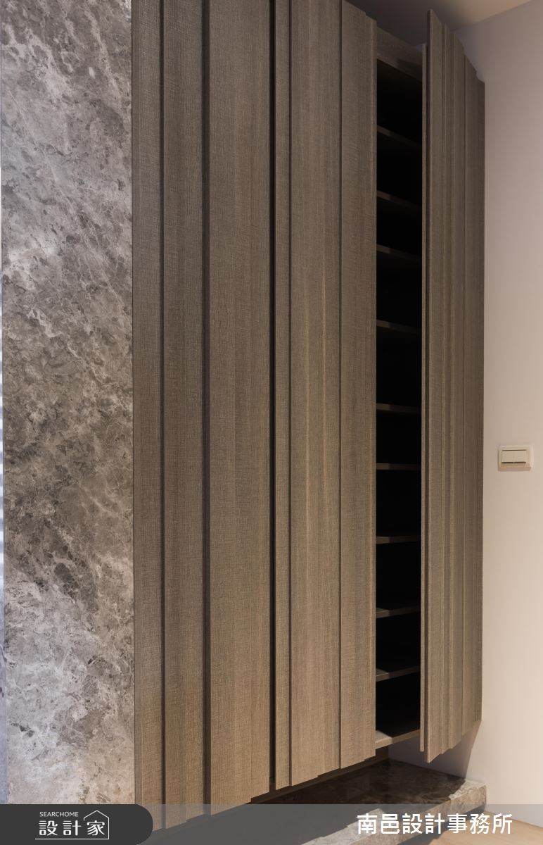 好材質 x 好格局！32 坪現代風居宅 譜寫你的夢想生活