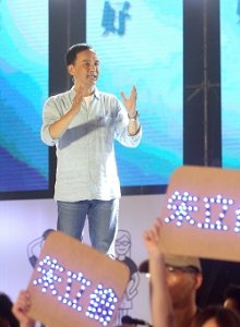 朱立倫拋內閣制，要堵住小英的總統夢？