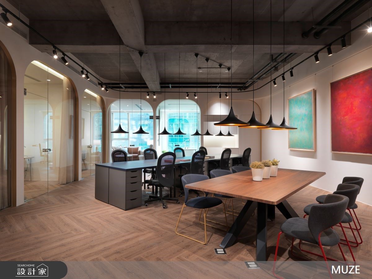 揭密孕育美學的秘密基地!60坪辦公空間詮釋簡約現代氛圍，讓藝術成為日常