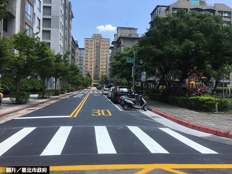 行善路巷道更新 路面拉皮回春