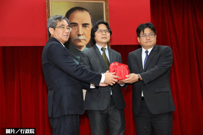 吳欣修接任營建署長　完成交接