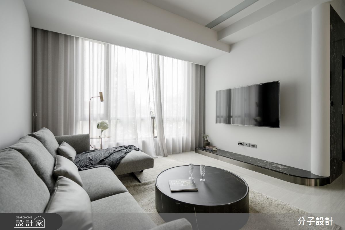 不冰冷的暖白色透天大宅！給你簡而不減的生活品味