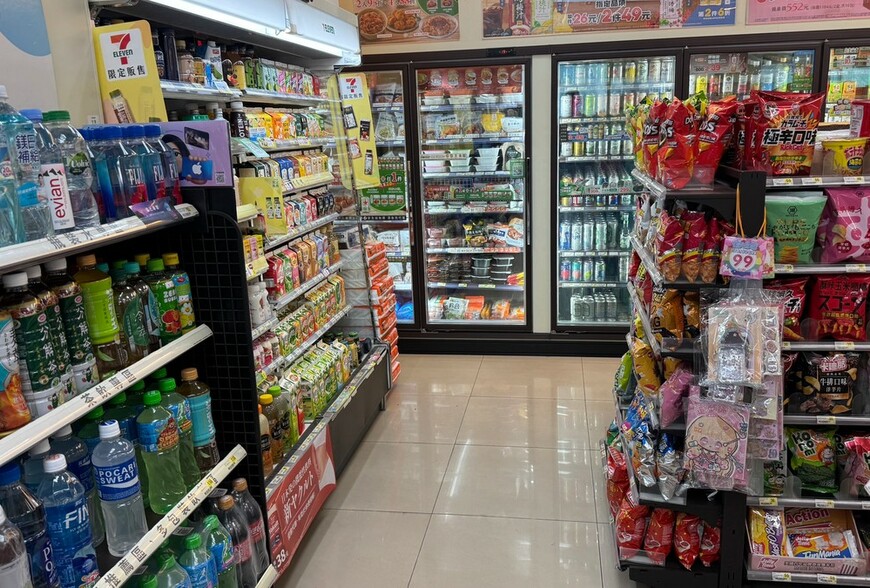 泡麵土地公傳奇：一碗麵決定房價，神明比央行還有力？