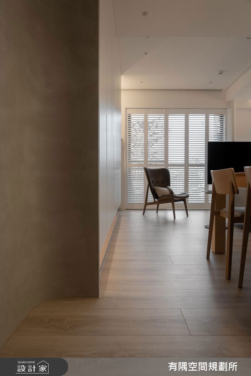 〔開箱影片〕19.8坪簡約北歐宅，多功能雙面中島搭配足量收納，以木質點...