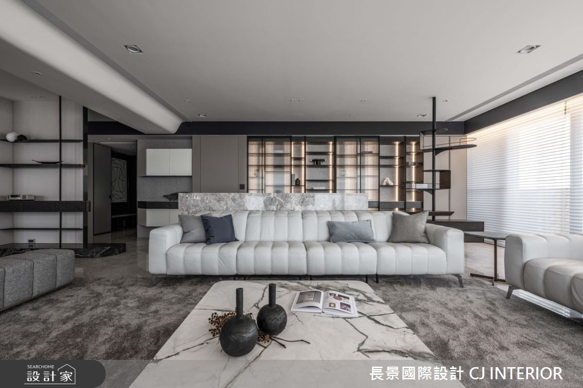 黑、白、灰形塑永不退色優雅!匯集設計家具與異材質拼接的摩登私宅