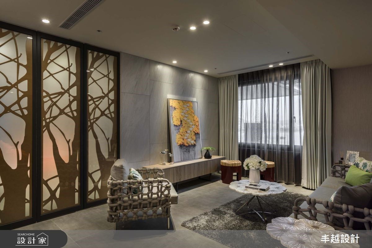 沉穩大器的現代休閒宅！利用萬向拉門，讓生活動線千變萬化！