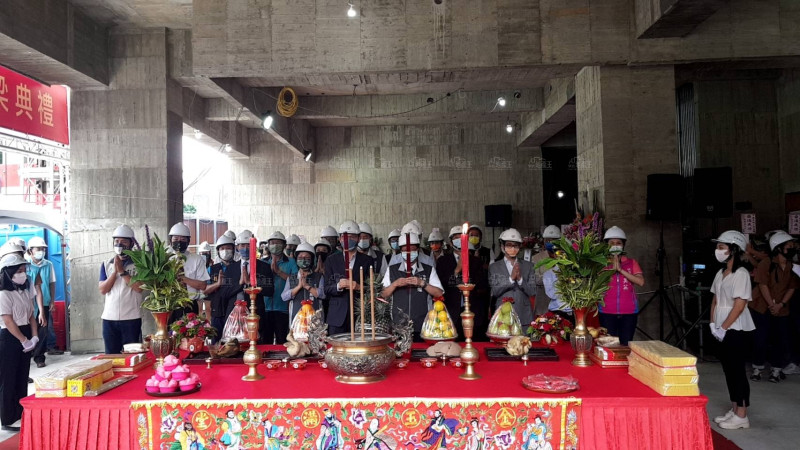 中壢中興巷公辦都更案上梁  預計113年入住