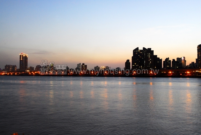 新案預售讓利降價  中古屋市場受阻 