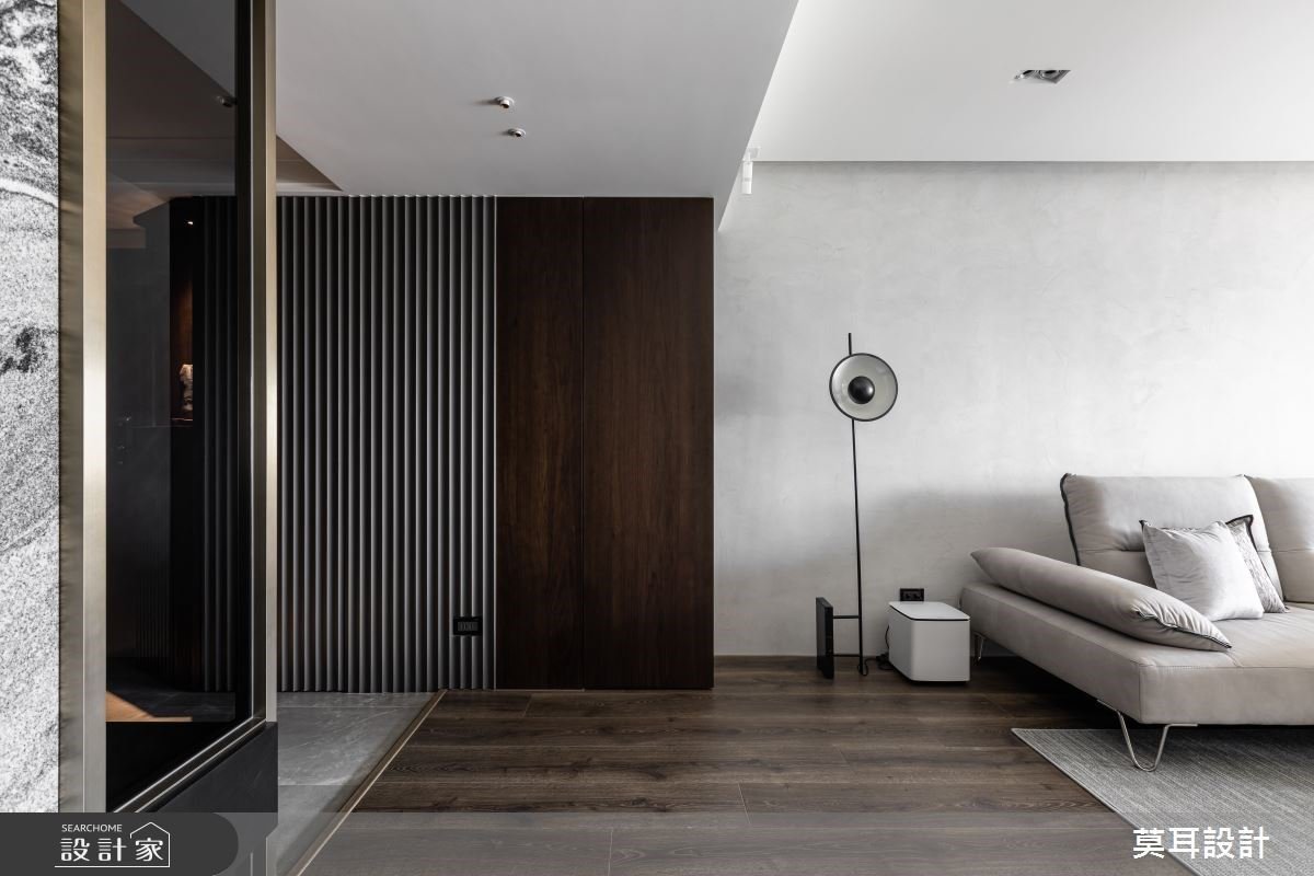 飯店系質感的現代風美宅，僅拆除一牆，讓餐廳、廚房空間更放大!
