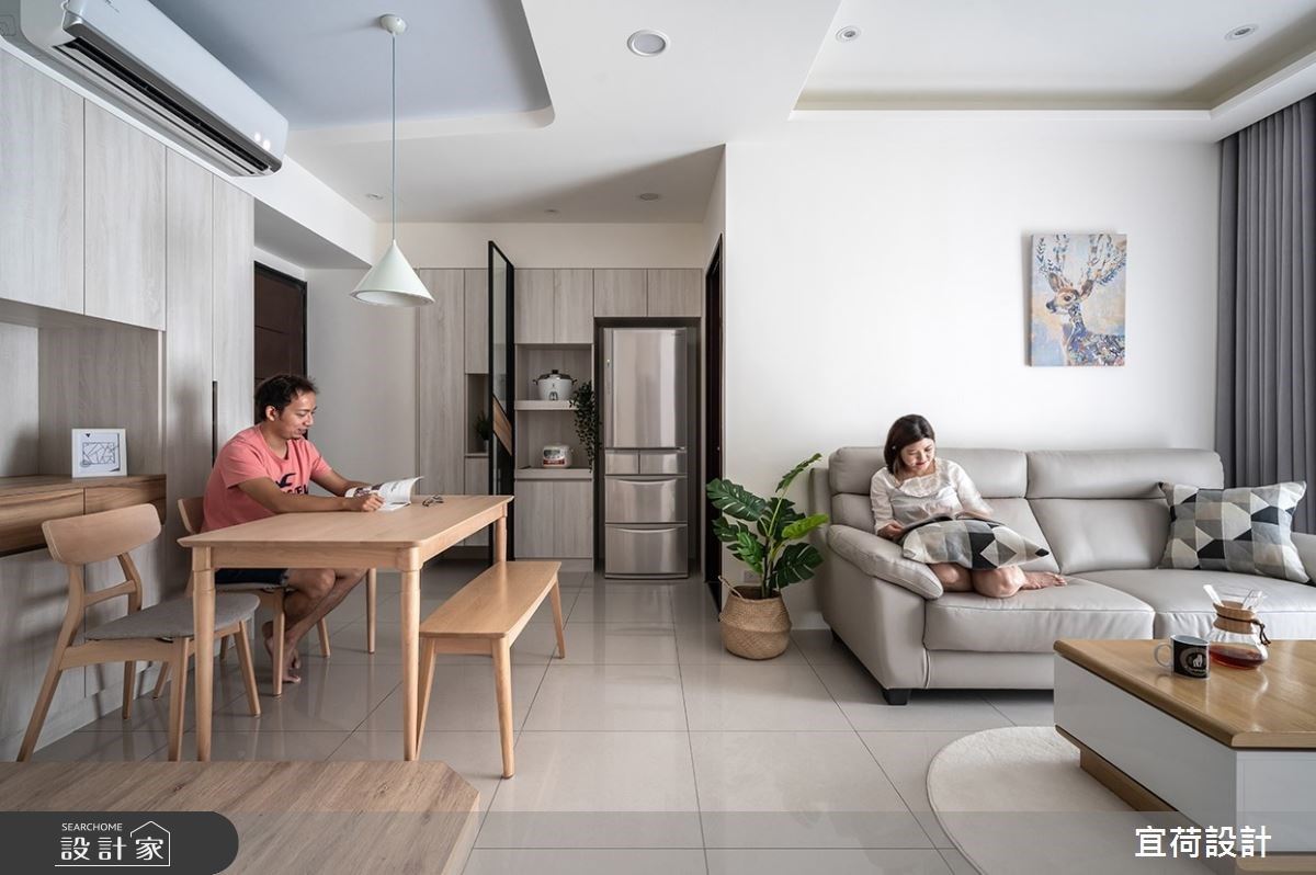 化解玄關穿堂煞、以架高地板增加多功能區，給新婚夫妻甜蜜生活的紓壓宅