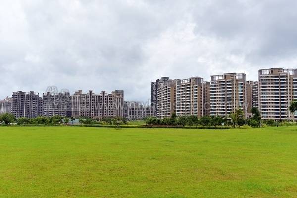 成交量激增　2017房市回春虛與實