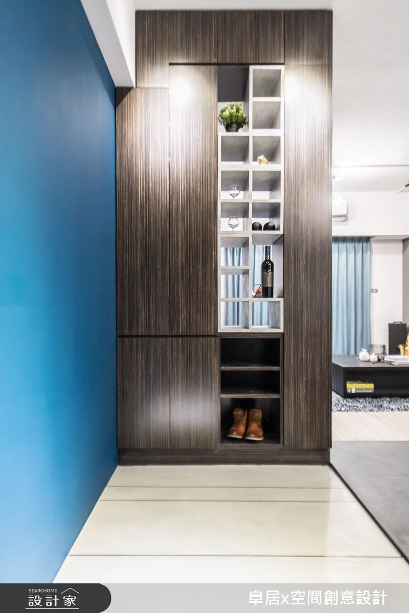 Loft風改造老屋，把家變成跳格子、捉迷藏的遊戲基地