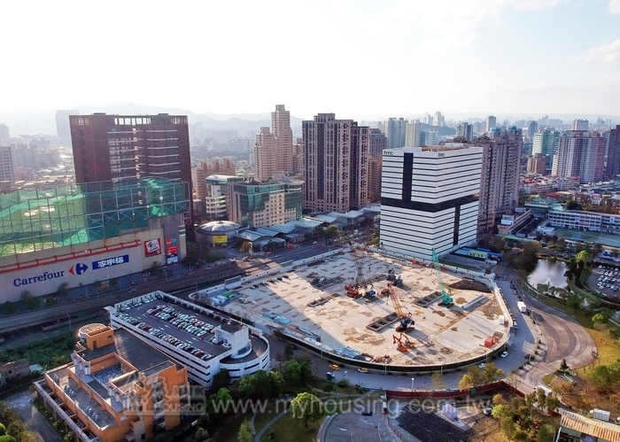 新店裕隆城 延至2020年公開