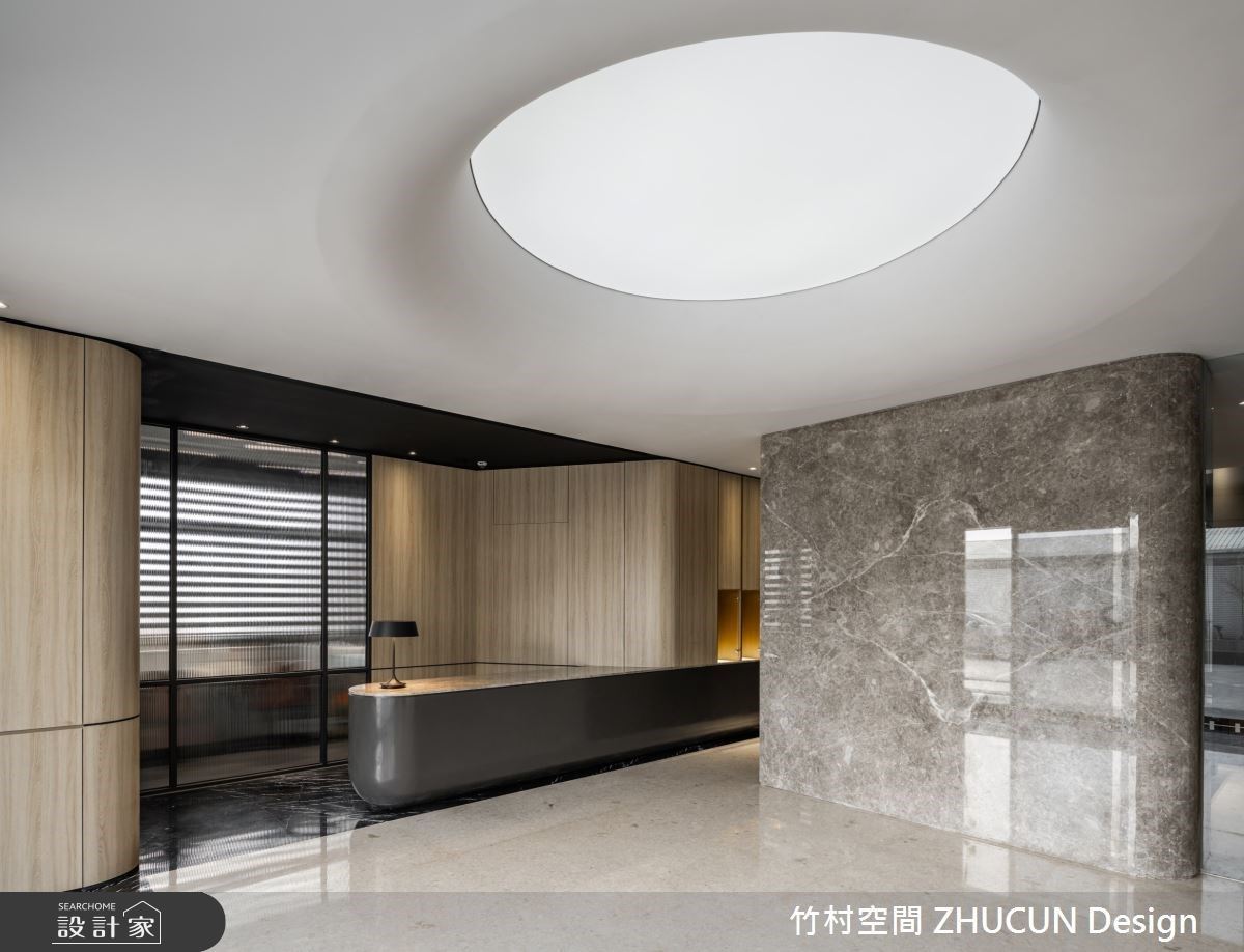 老屋翻新精緻現代風辦公室！活用材質注入嶄新氣象