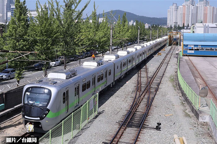 新型列車交車 提升台鐵東部幹線運能